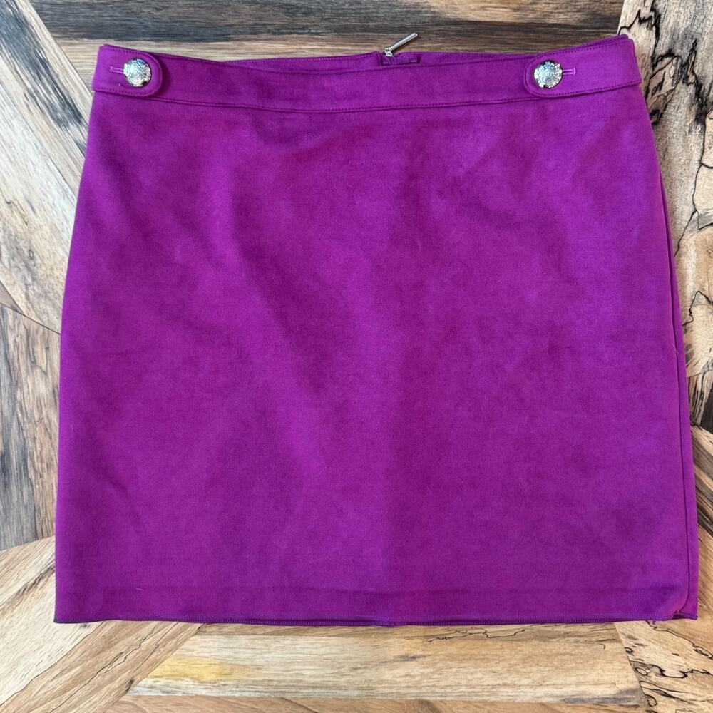 White House Black Market Ultra Suede Mini Skirt Bale Gold Accents - Size 10
